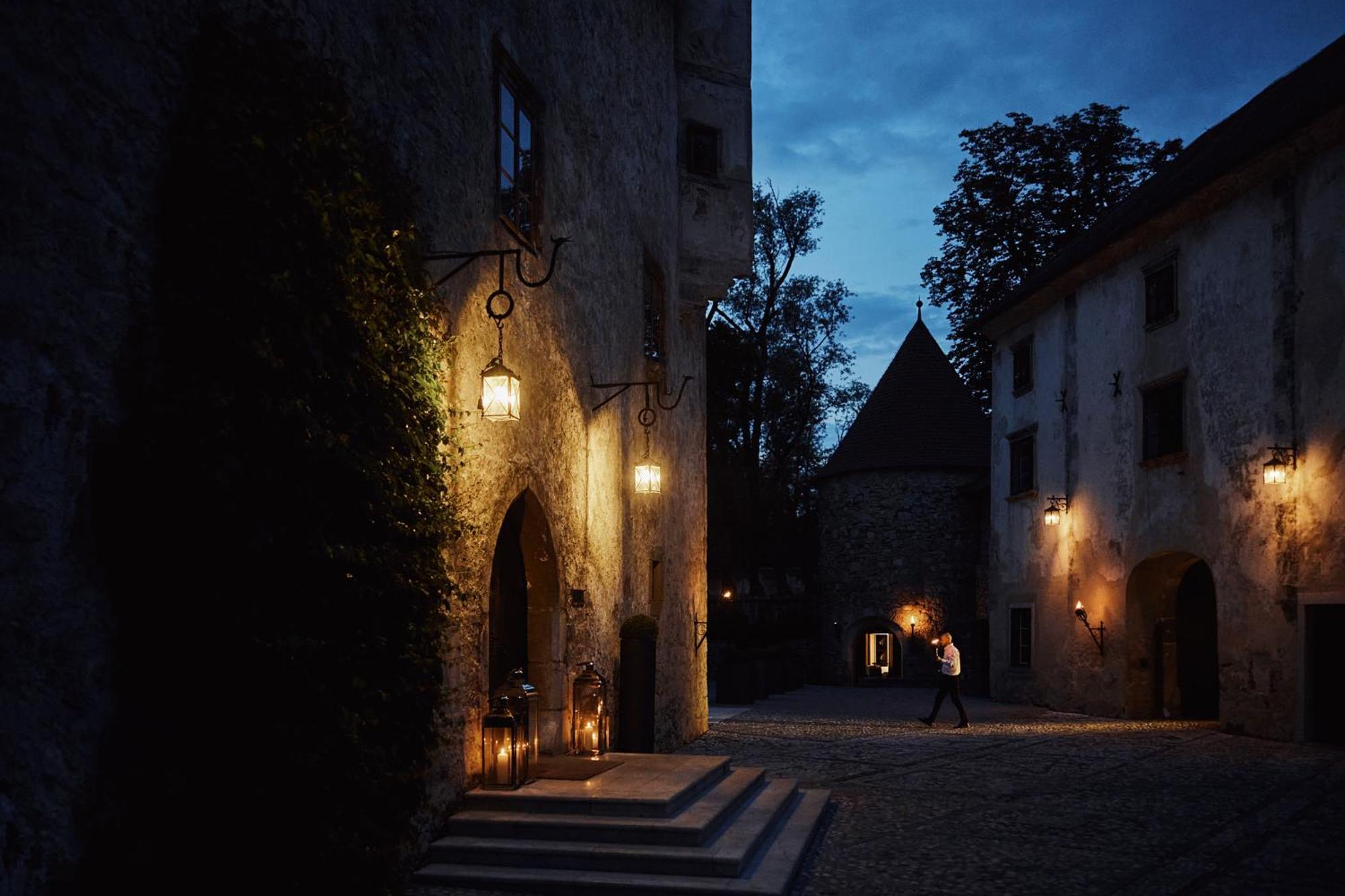 Hotel Grad Otocec - Relais Chateaux エクステリア 写真